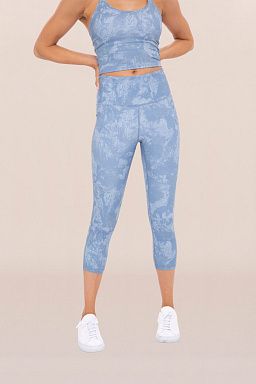 Marbled High-Waist Capri Leggings