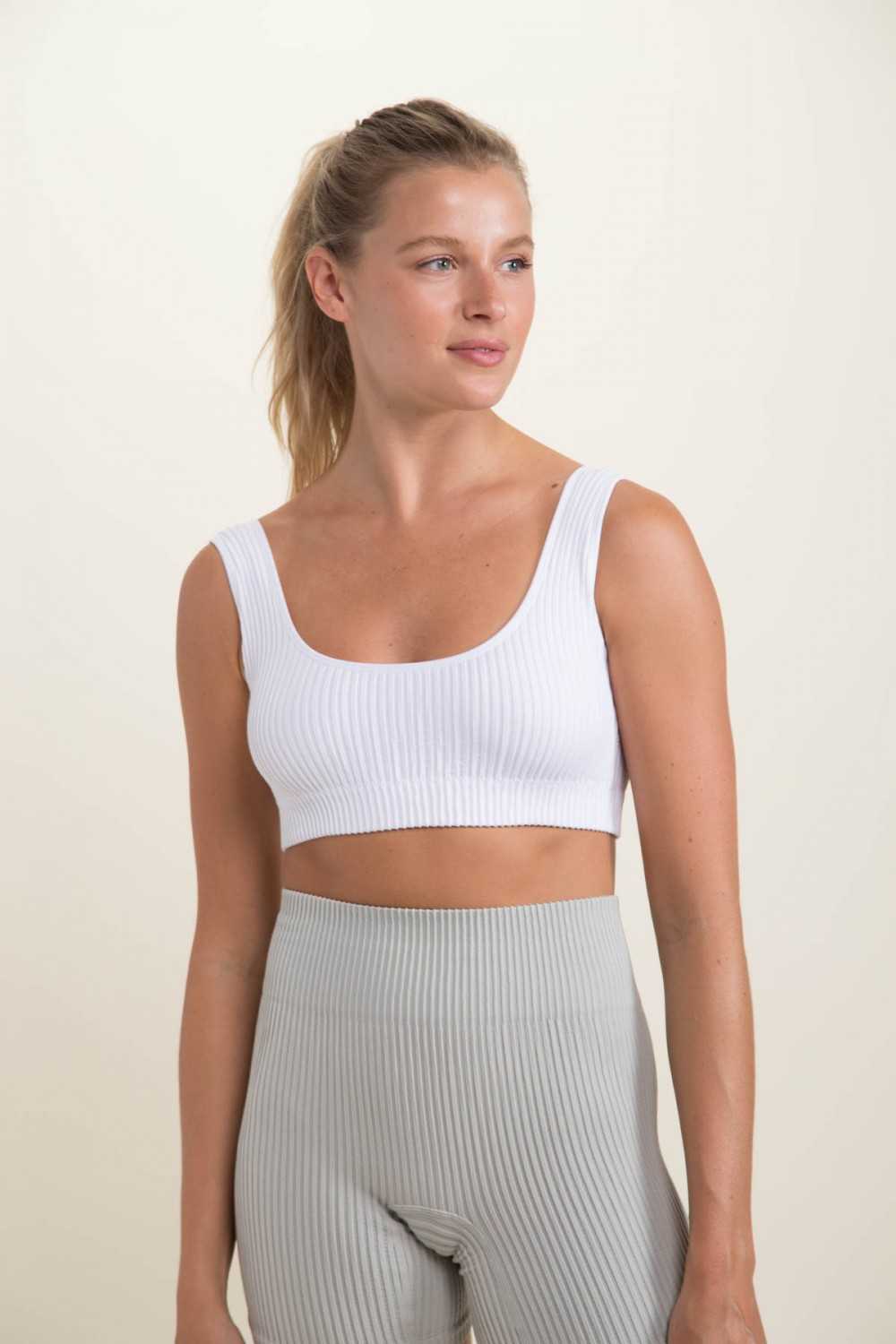 Mono B Seamless Sports Bra Ribbed High - CaitlinRiceStyle