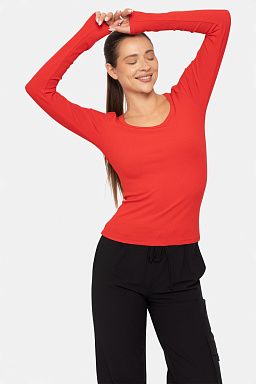 Slim Fit Scoop Neck Cherry